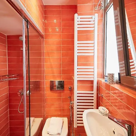 Apartment Mind-blowing Petite In The Heart Of Athens! Athens